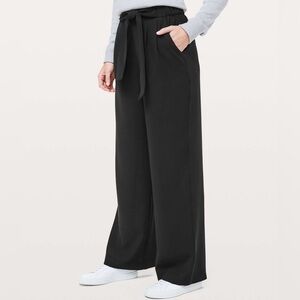 Lululemon Noir Pant *Woven Black